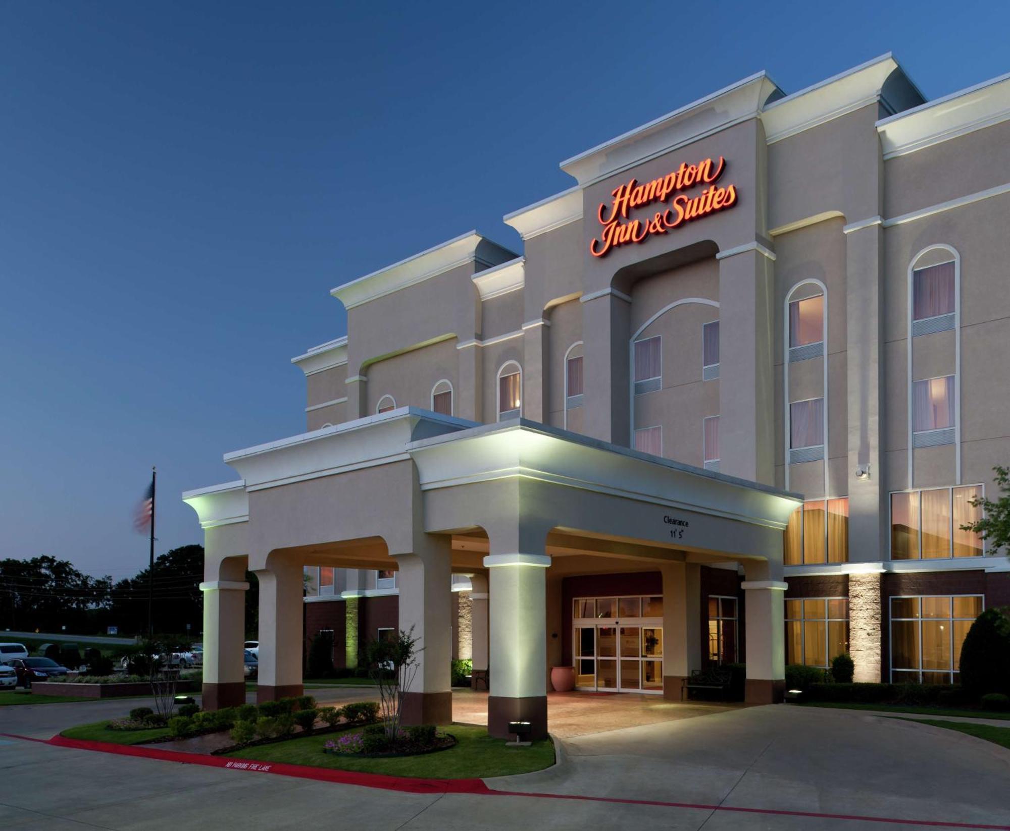 Hampton Inn & Suites Texarkana Exterior photo